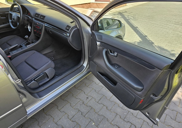 Audi A4 cena 12900 przebieg: 255000, rok produkcji 2003 z Puławy małe 352